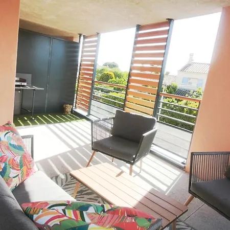 Apartmán Climatise Avec Spacieuse Terrasse A Uzès